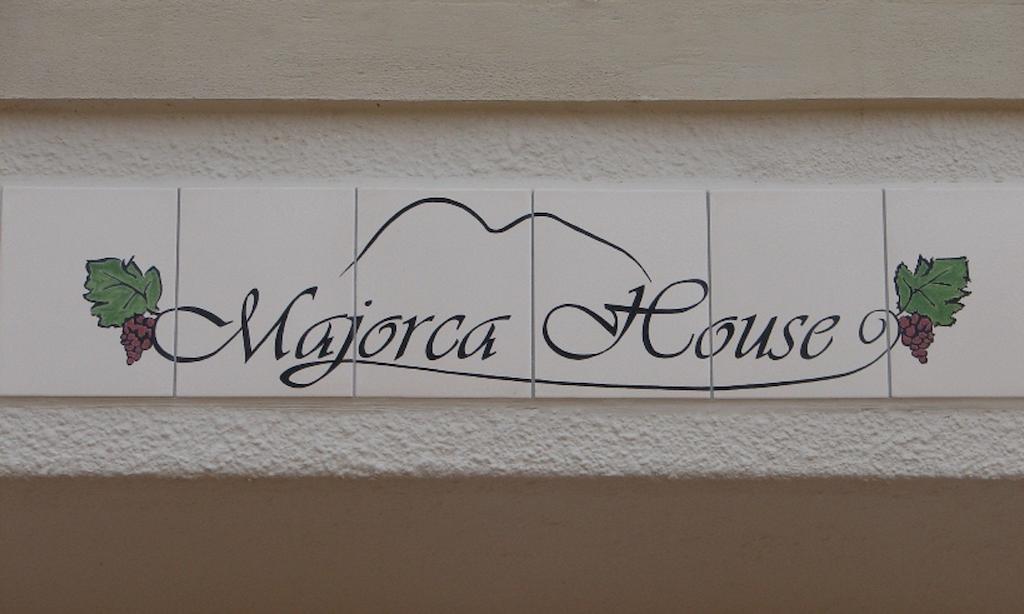 Majorca House Bed & Breakfast Somerset West Exterior photo