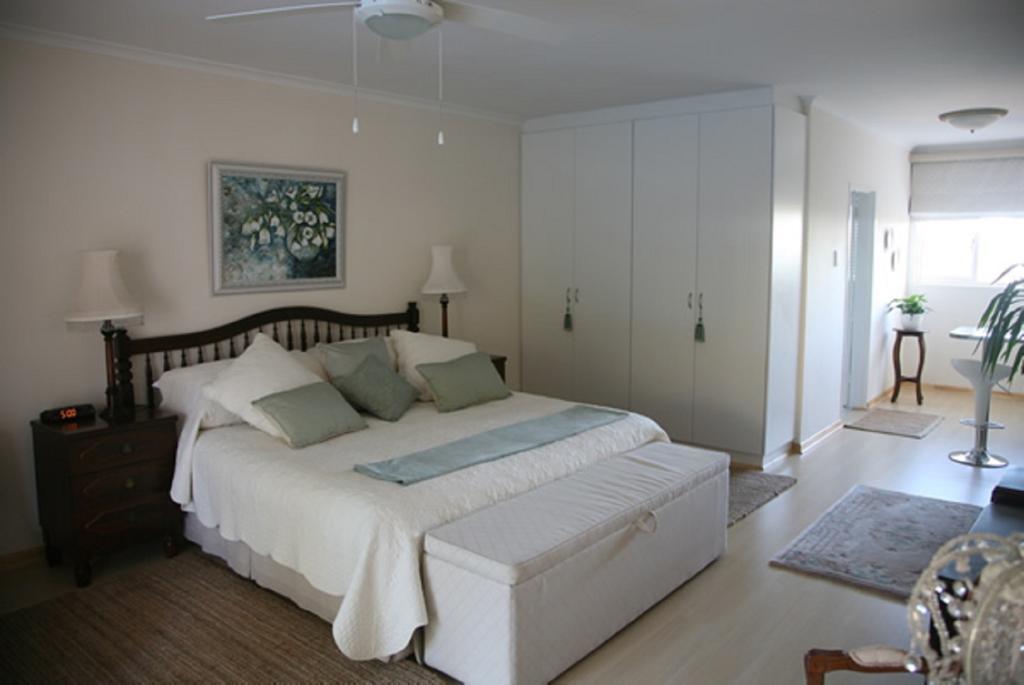 Majorca House Bed & Breakfast Somerset West Room photo