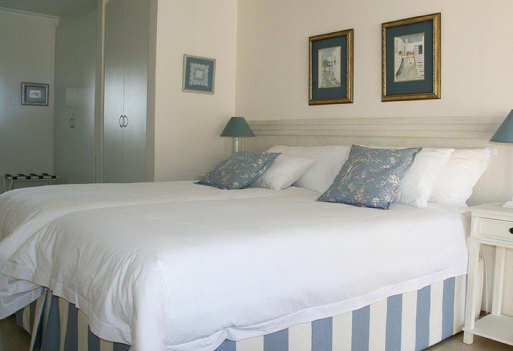 Majorca House Bed & Breakfast Somerset West Room photo