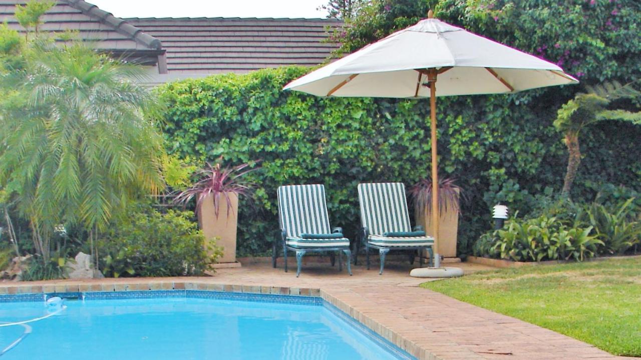 Majorca House Bed & Breakfast Somerset West Exterior photo